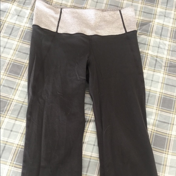 Lululemon capris - Picture 1 of 2
